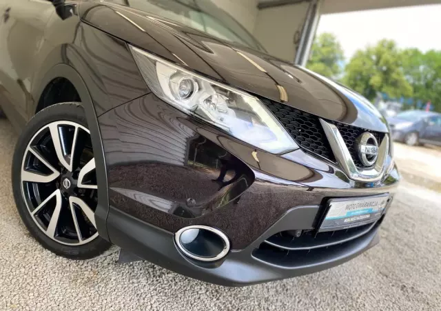 NISSAN Qashqai 1.6 DCi Tekna