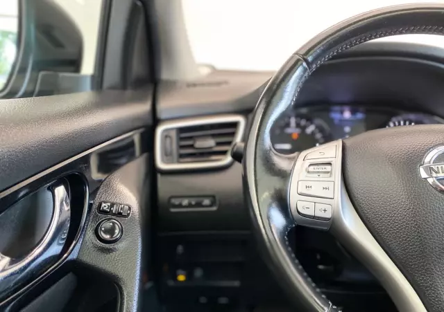 NISSAN Qashqai 1.6 DCi Tekna