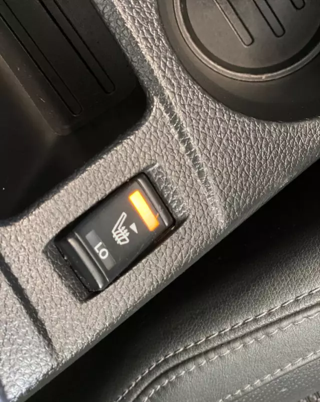 NISSAN Qashqai 1.6 DCi Tekna