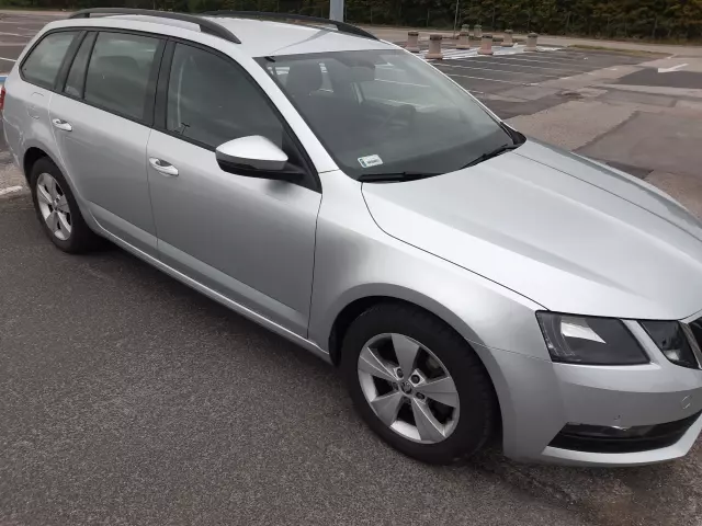 SKODA Octavia Ambition