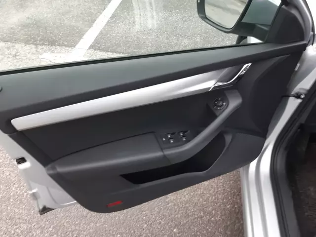 SKODA Octavia Ambition