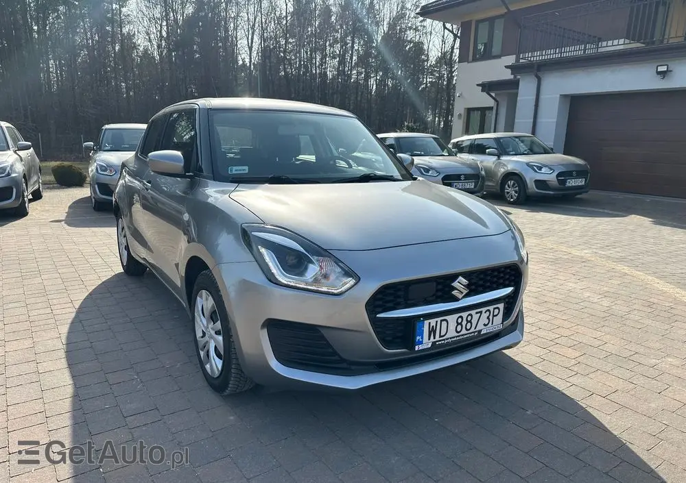 SUZUKI Swift 