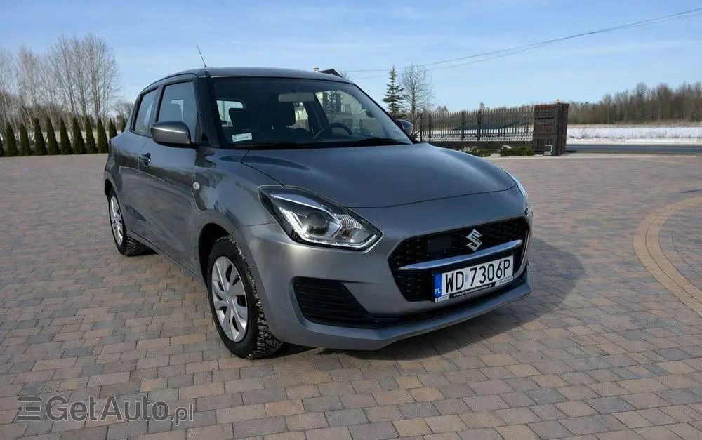 SUZUKI Swift 