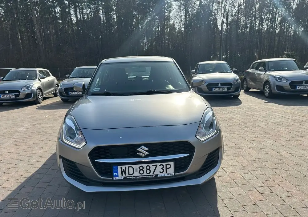 SUZUKI Swift 