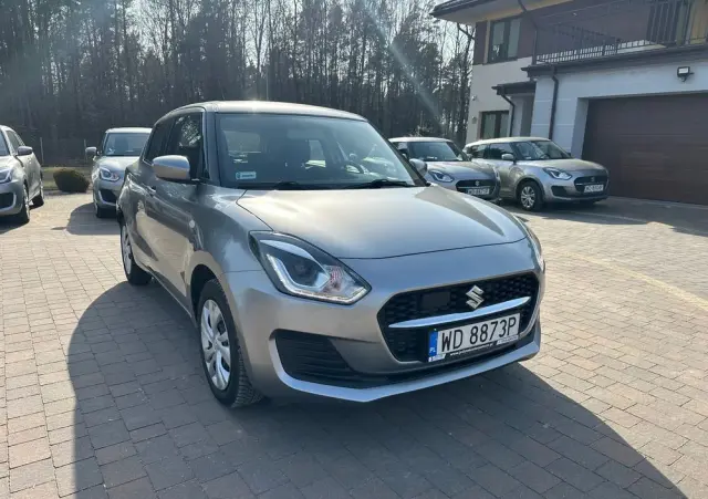 SUZUKI Swift 