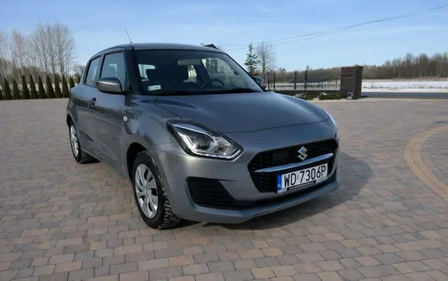 SUZUKI Swift 