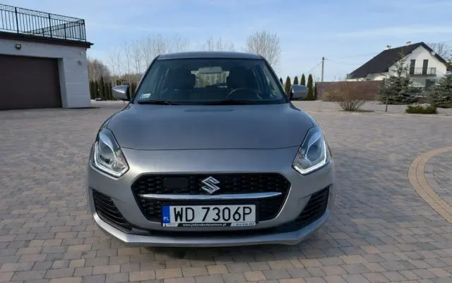 SUZUKI Swift 