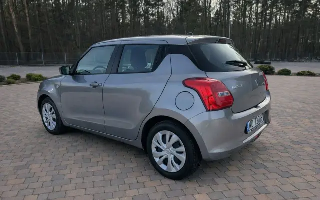 SUZUKI Swift 