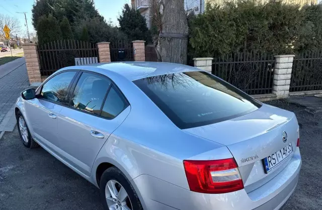 SKODA Octavia 
