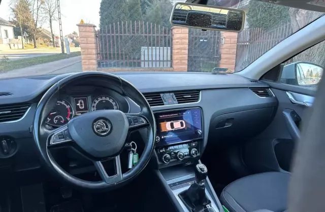 SKODA Octavia 