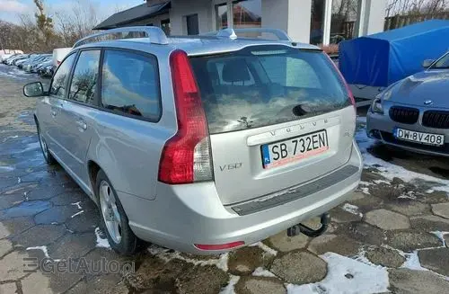 VOLVO V50 