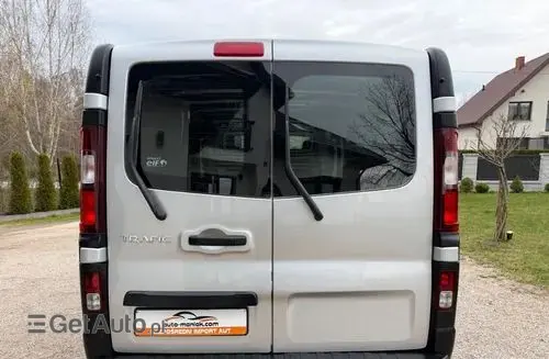 RENAULT Trafic 