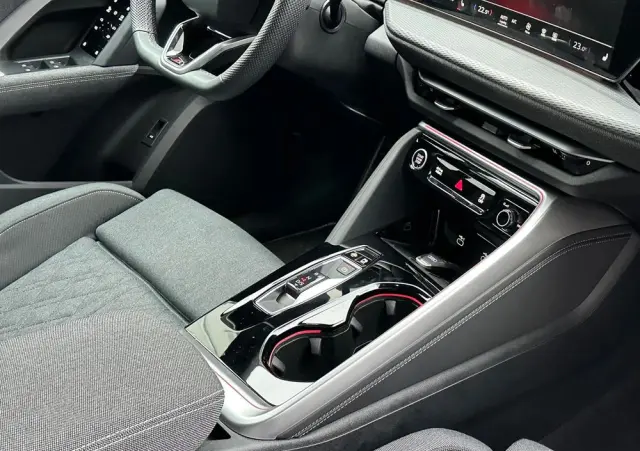 AUDI Q5 40 TDI mHEV Quattro S Line S tronic