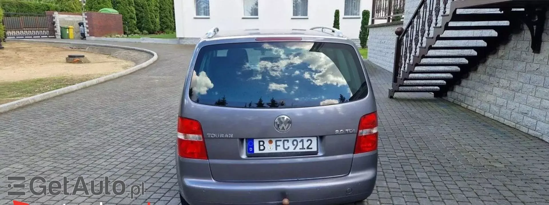 VOLKSWAGEN Touran 