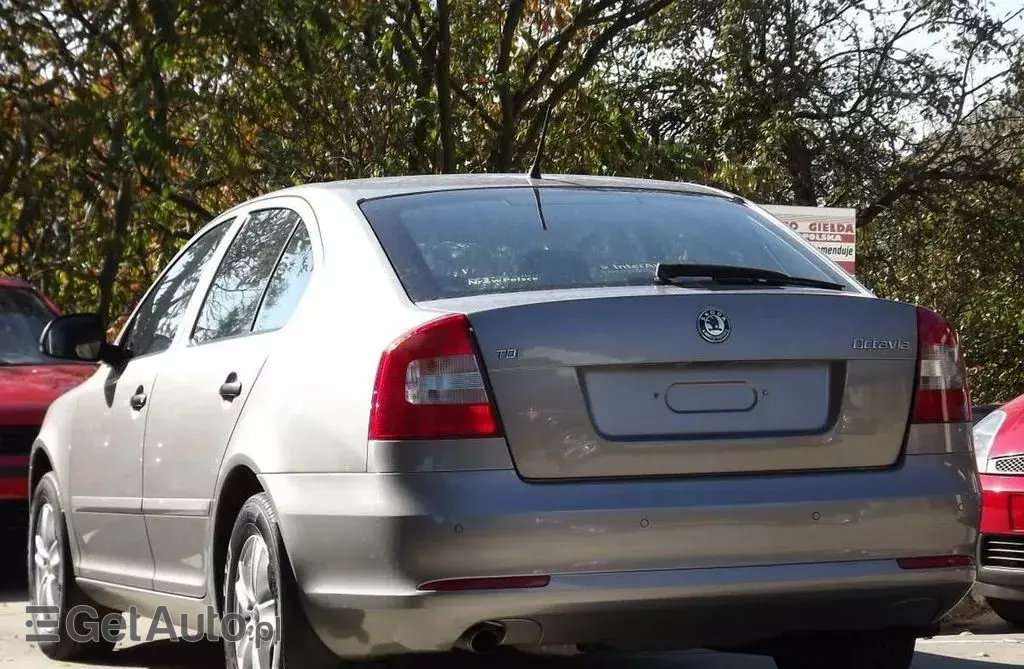 SKODA Octavia 