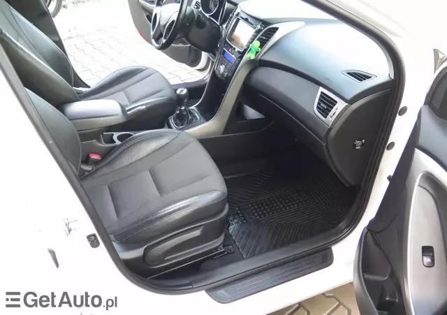 HYUNDAI I30 1.6 CRDi Premium