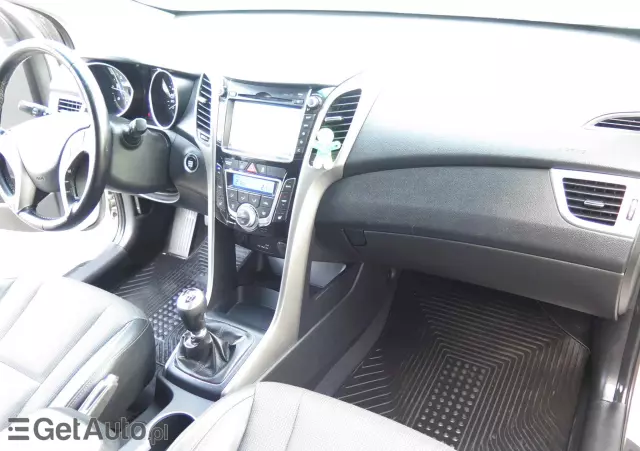 HYUNDAI I30 1.6 CRDi Premium