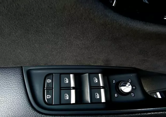 AUDI SQ8 S Q8 TFSI quattro tiptronic