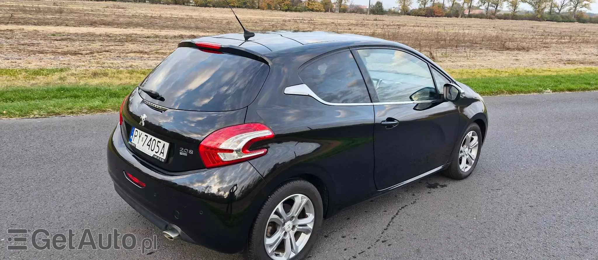 PEUGEOT 208 1.6 e-HDi Allure STT