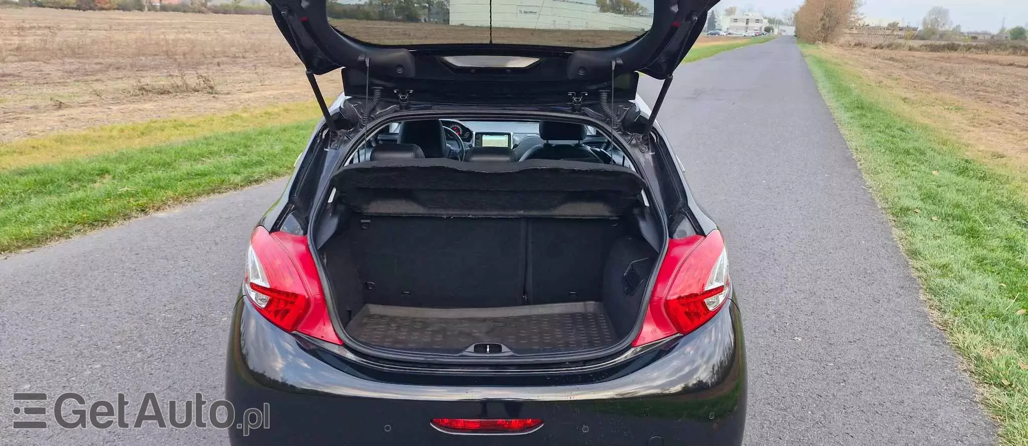 PEUGEOT 208 1.6 e-HDi Allure STT