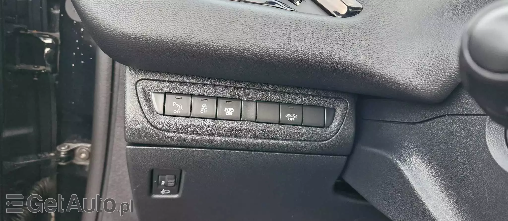 PEUGEOT 208 1.6 e-HDi Allure STT