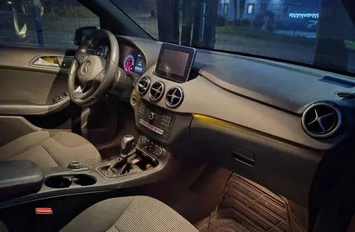 MERCEDES-BENZ Klasa B 