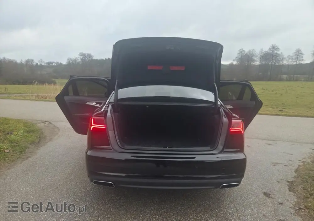 AUDI A6 Limousine 