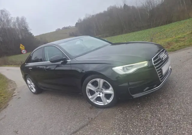 AUDI A6 Limousine 