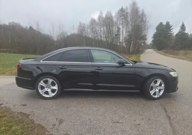 AUDI A6 Limousine 