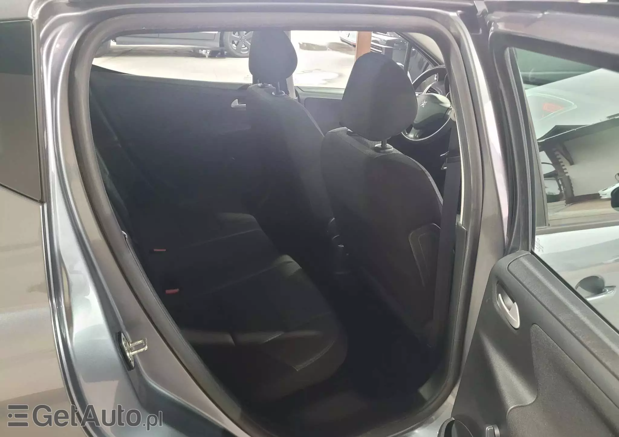 PEUGEOT 207 1.4 16V Sporty