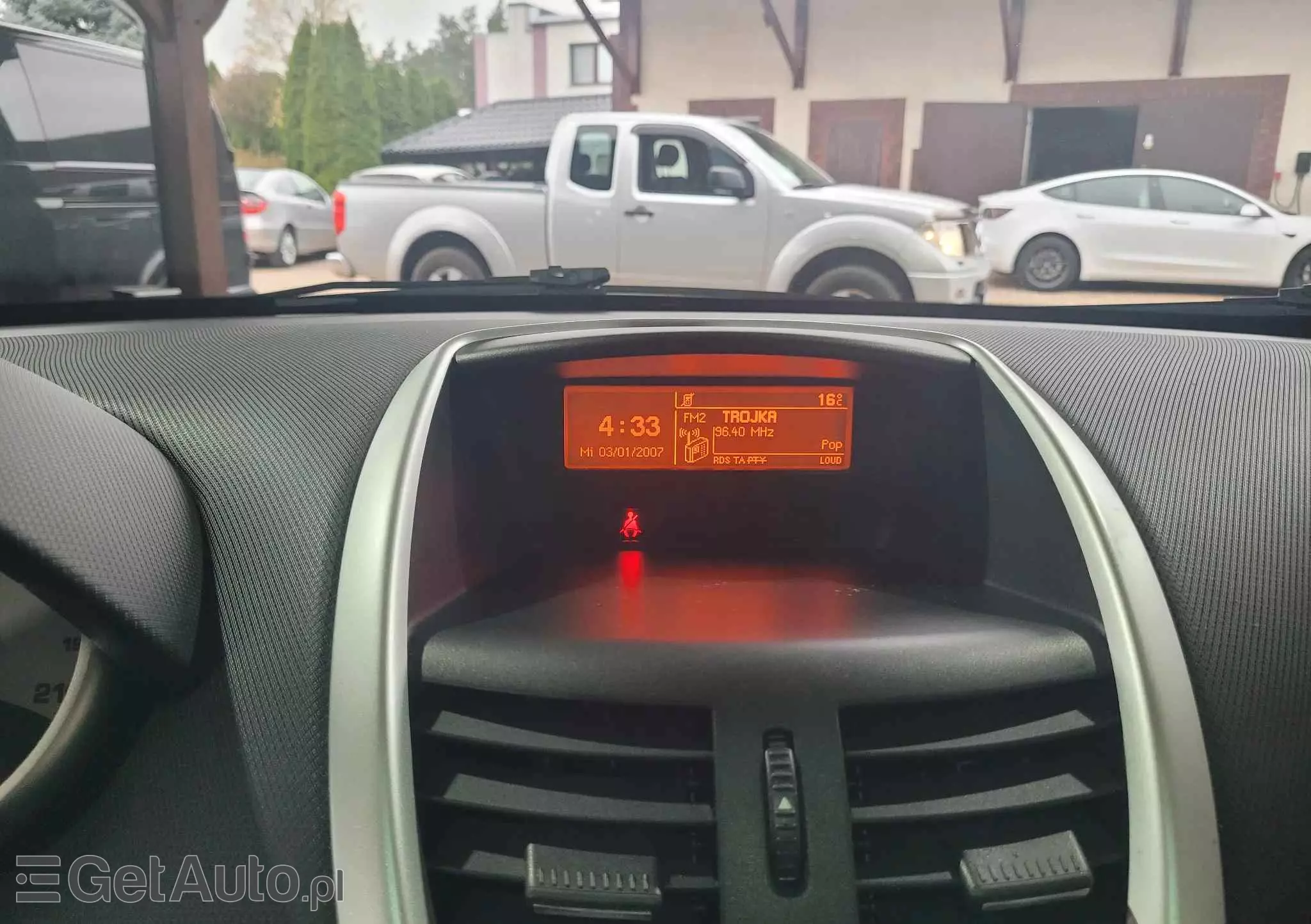 PEUGEOT 207 1.4 16V Sporty