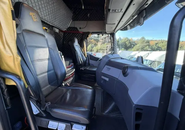 RENAULT Gama T 520 Standard Silnik 13litrów Euro 6 