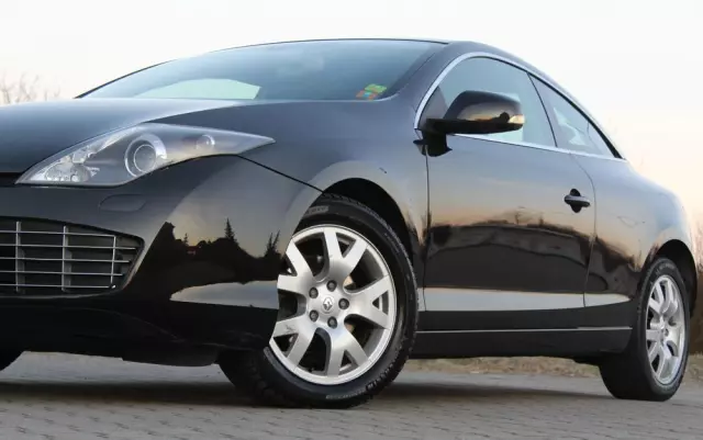 RENAULT Laguna 2.0 dCi Limited