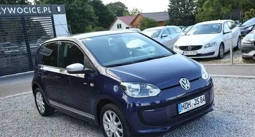 VOLKSWAGEN Up! 