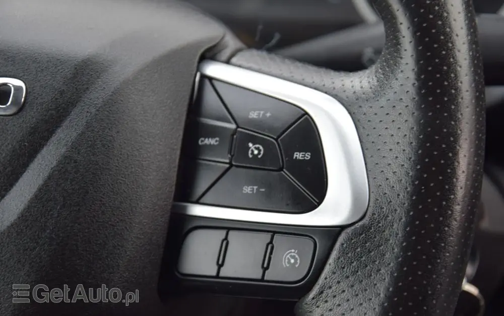 IVECO DAILY MAXI 35S14 / 2.3 - 140 KM / AUTOMAT HI-MATIC / NOWY MODEL / 3 OSOBY / DOSTAWCZE / BLASZAK / KAMERA COFANIA / TEMPOMAT / KLIMA / 2022 / SERWISOWANY / SPROWADZONY Z NIEMIEC 