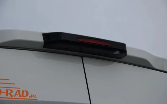 IVECO DAILY MAXI 35S14 / 2.3 - 140 KM / AUTOMAT HI-MATIC / NOWY MODEL / 3 OSOBY / DOSTAWCZE / BLASZAK / KAMERA COFANIA / TEMPOMAT / KLIMA / 2022 / SERWISOWANY / SPROWADZONY Z NIEMIEC 