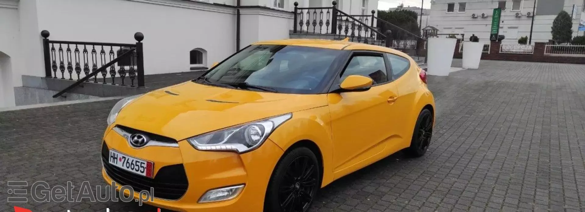 HYUNDAI Veloster 