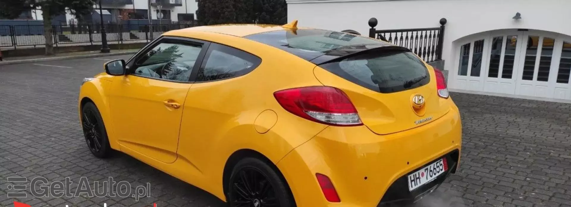 HYUNDAI Veloster 