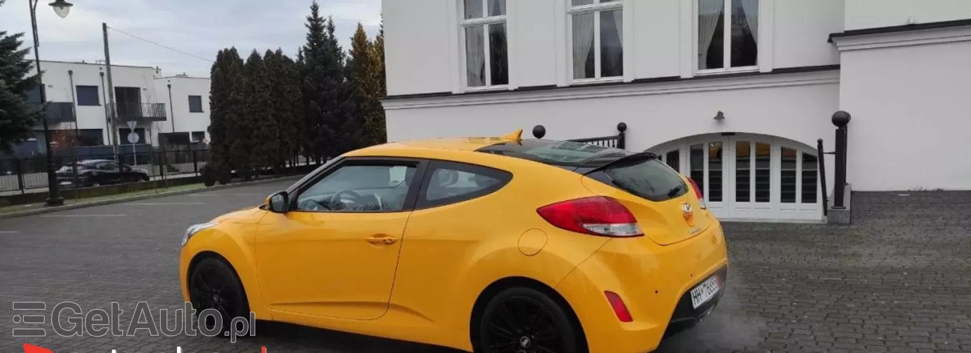 HYUNDAI Veloster 