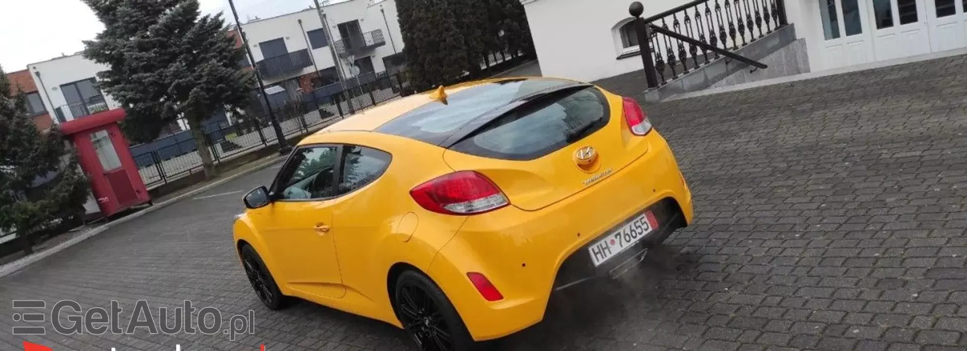 HYUNDAI Veloster 