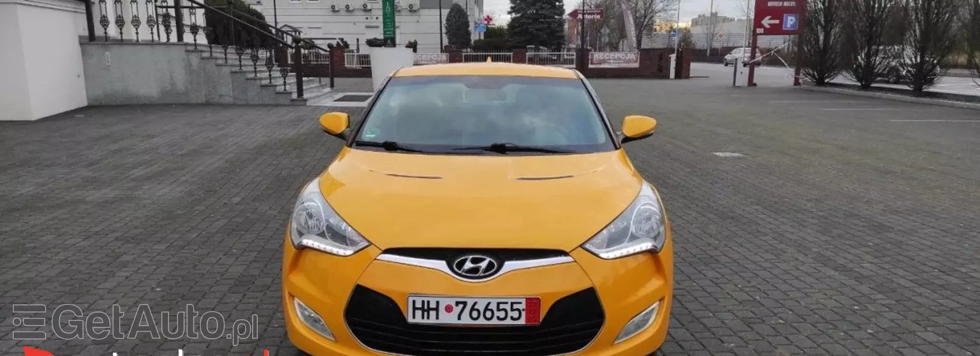 HYUNDAI Veloster 