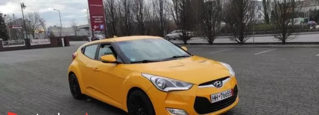 HYUNDAI Veloster 