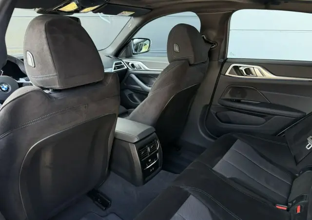 BMW Seria 4 430i xDrive M Sport sport