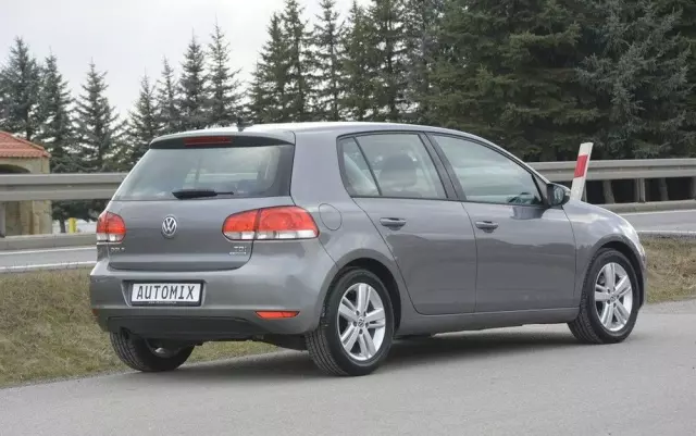 VOLKSWAGEN Golf 1.6 TDI BlueMotion Technology Trendline