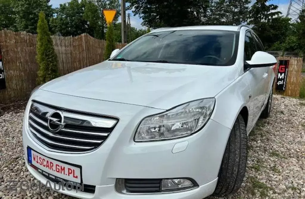 OPEL Insignia 