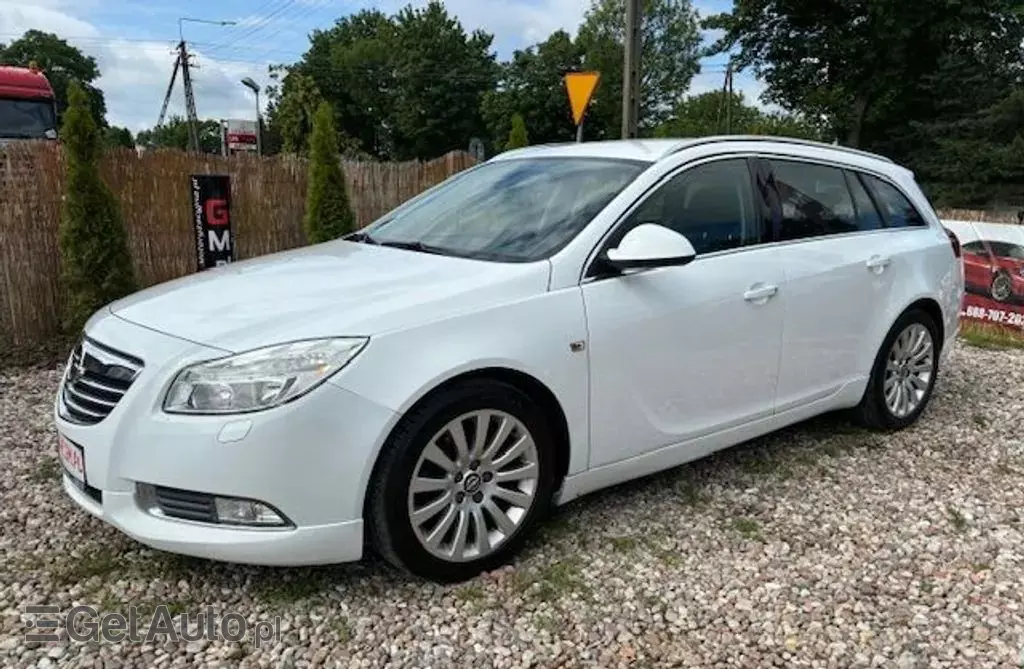 OPEL Insignia 