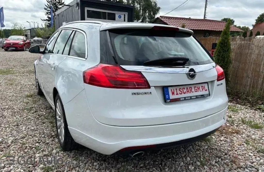 OPEL Insignia 