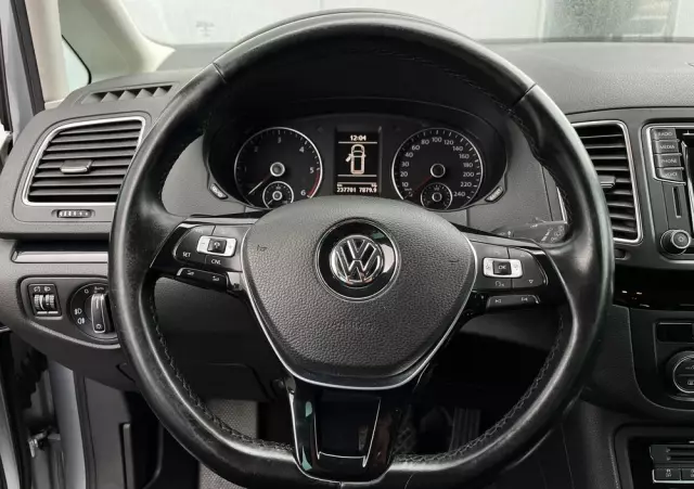 VOLKSWAGEN Sharan 2.0 TDI BMT Highline DSG