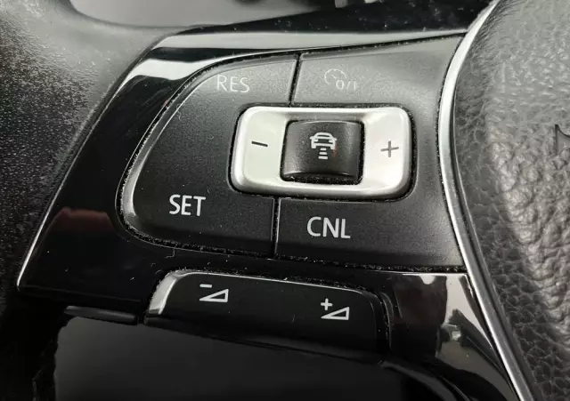 VOLKSWAGEN Sharan 2.0 TDI BMT Highline DSG