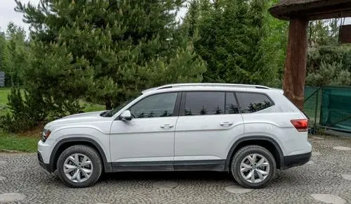 VOLKSWAGEN Atlas 